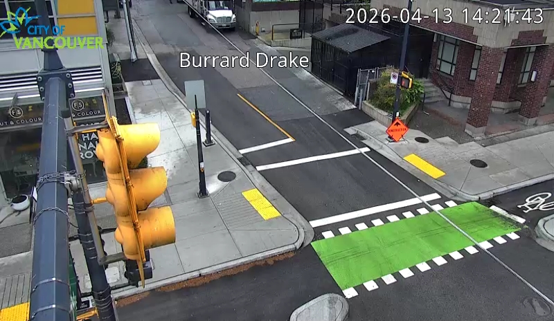 Burrard St & Drake St - W