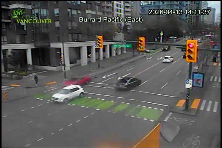 Burrard St & Pacific Ave - N