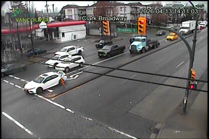 Clark Dr & E Broadway - N