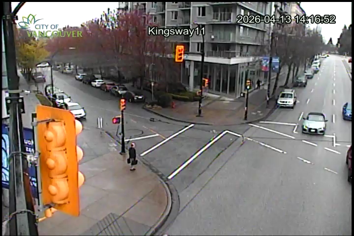 Kingsway & E 11th Ave - E