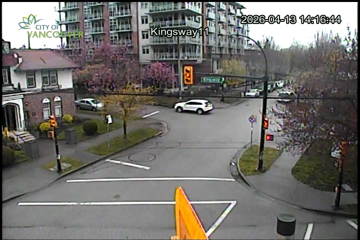 Kingsway & E 11th Ave - W