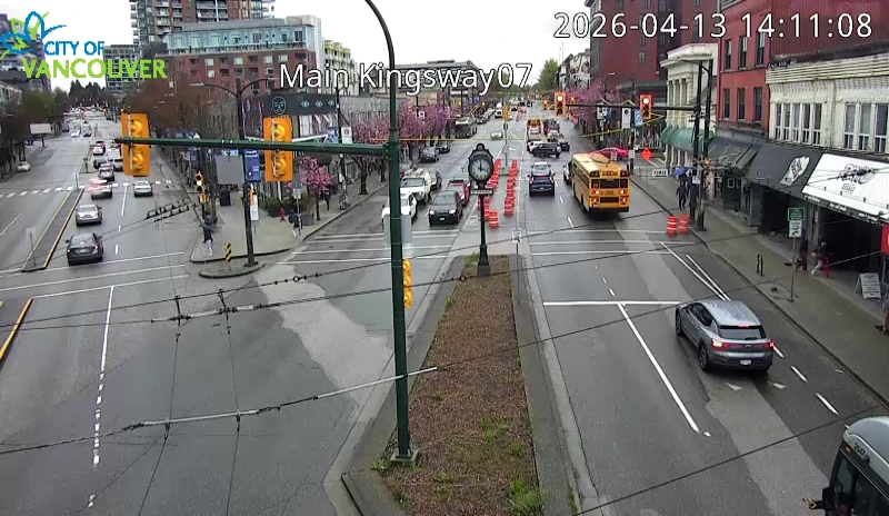 Main St & Kingsway - S Main