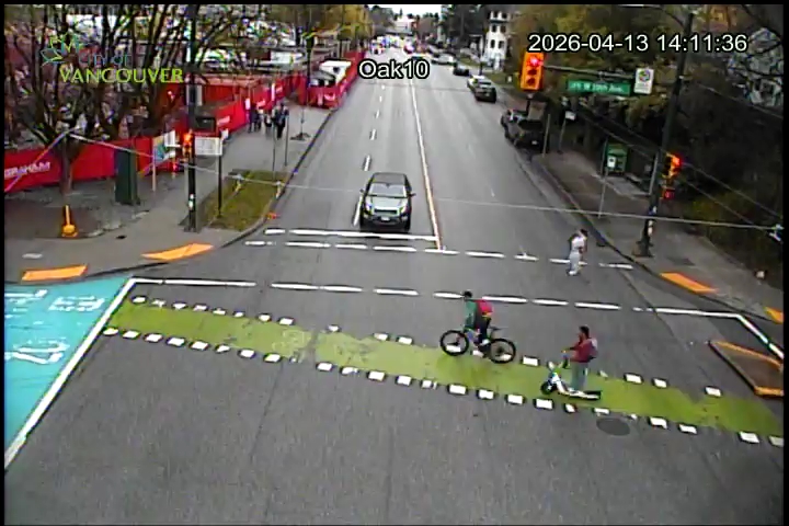 Oak St & W. 10th Ave - South