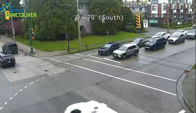 Oak St & W 70th Ave - E