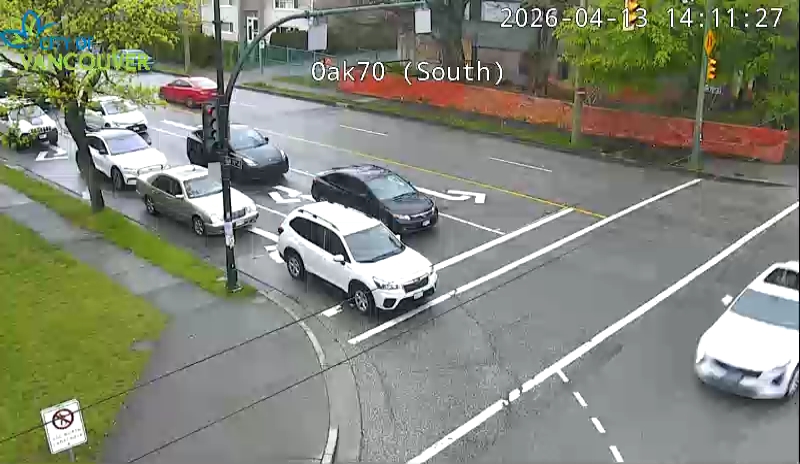 Oak St & W 70th Ave - W